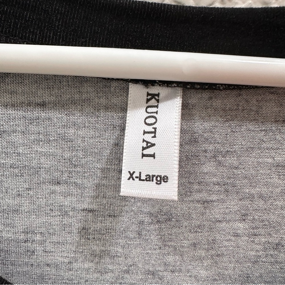 Black and White Striped Women's Top size XL - Picture 3 of 3